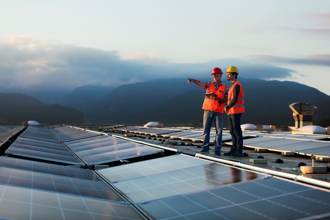 Fundación Endesa y Konecta Foundation, junto con Energía Sin Fronteras, presentan en el Polígono Sur de Sevilla el “Manual de Buenas Prácticas de Alfabetización Energética para barrios vulnerables”